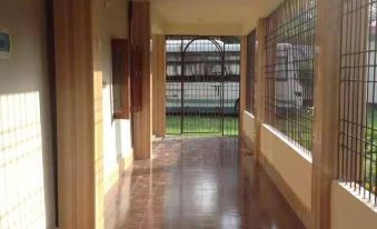 Roots Eco Home