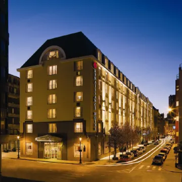 Renaissance Brussels Hotel Отели в г. Иксель