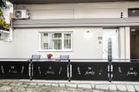 Del Sol Meteora Luxurious Family Suites1 Hotels in 