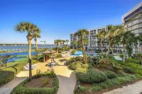 Salt and Light Surf & Racquet 204B Hotels in Gulf Shores