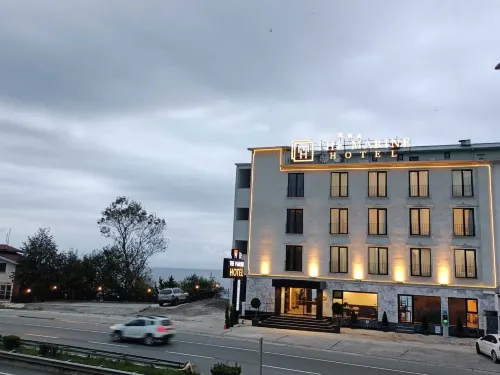 The Marine Hotel Hotels in Arakli