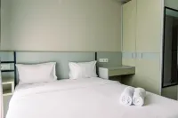 Nice and Fancy Studio Room at Sky House BSD Apartment - Bungalows