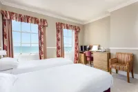 Russell Hotel