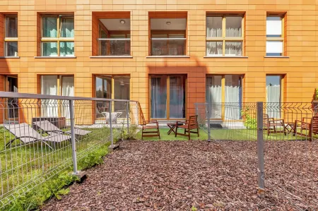 Downtown Apartments Riverside Aura Island Отели в г. Гданьск