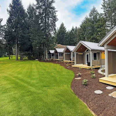Crown Isle Resort & Golf Community Hotels near Courtenay Airpark Water Aerodrome