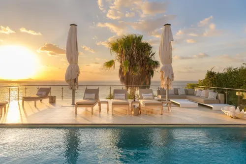 Cura Villas Collection의 빌라 안톤