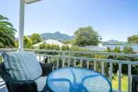 Oude Berg Guesthouse - 10 Caledon Street Hotels in George