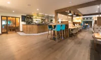 Forest - bar