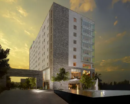 Courtyard Queretaro Hotels in Queretaro