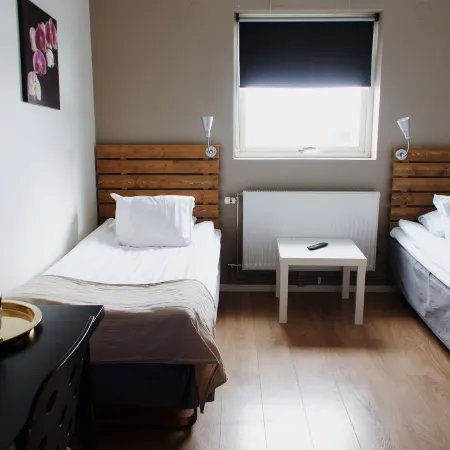 Hotel E-10 by First