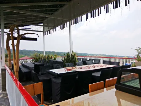 Villa Jaran Jingkrak - Hostel Отели в г. Pakem