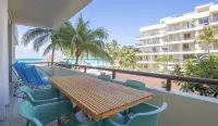 Ixchel Beach Hotel - parking