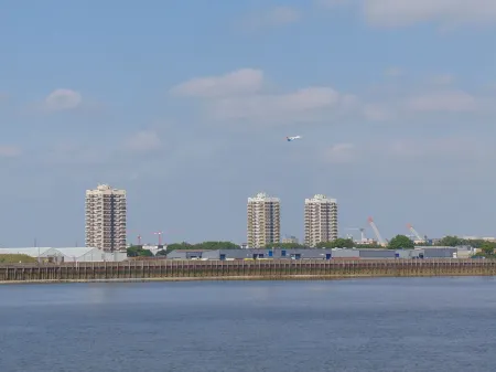 Harlinger Lodge Отели рядом с достопримечательностью «Барьер Темзы»