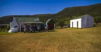 Kromrivier Farm Stays & B&B Near Addo Elephant Park Hotels in Paterson