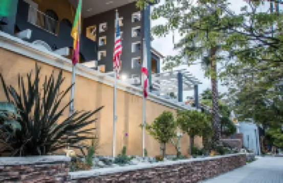 ทิลท์ โฮเทล ยูนิเวอร์แซล-ฮอลลีวูด, แอน เอจีเอ คอลเลคชั่น โฮเทล โรงแรมใกล้ยูนิเวอร์แซลสตูดิโอ ฮอลลีวูด