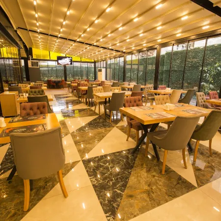 New Garden Hotel