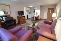 Ashmore Inn and Suites Lubbock - balcony