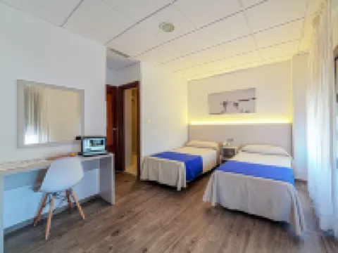 La Perla Hotels in Almeria