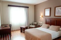 Arva Santiago León Hotels in León