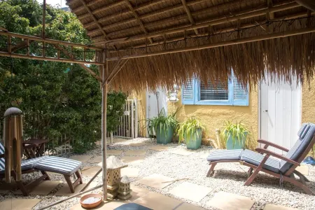 Plantation House at Whitecliffs Bed and Breakfast