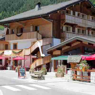 Loc'Hotel Alpen Sports Hotel Exterior