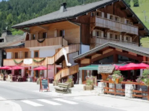 Loc'Hotel Alpen Sports Hotels in Les Gets