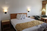 Pine Tree Inn Hotel a Medford