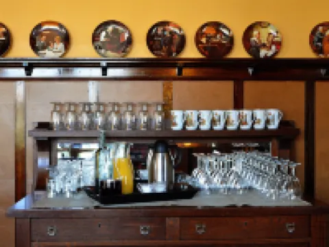Iron Horse Inn Hotels in Hood County