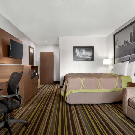 Super 8 by Wyndham Windsor/Dougall Hotels in Windsor