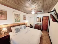 คัลเลอร์ส โอเอซิส รีสอร์ท สำหรับผู้ใหญ่เท่านั้น โรงแรมใน