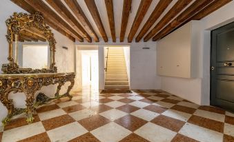 La Gondola - beautiful canal view - Housity