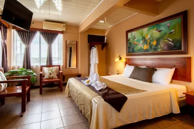 Hotel Las Colinas