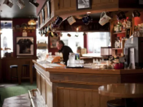 ลอว คอร์ท โฮเต็ล โรงแรมในดันเนดิน