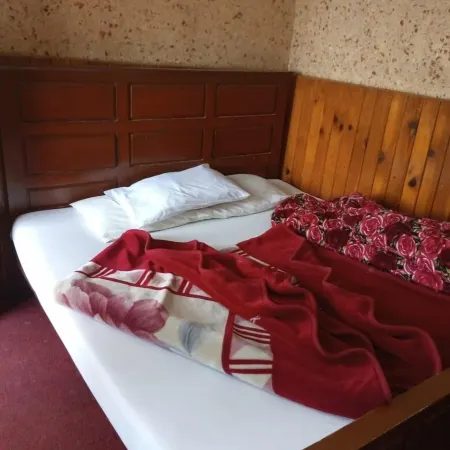 New Shabistan Hotel