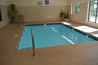 Luxury Inn & Suites - Pools