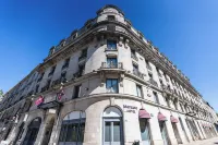 Mercure Nantes Centre - Grand Hôtel Hotel dekat Parc de Proce
