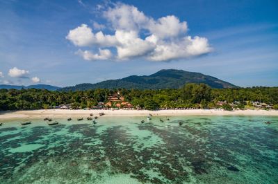 ホテル周辺 フォーラ ダイビング リゾート パタヤ ビーチの写真