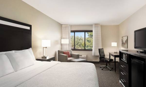 Comfort Suites Lake Geneva East