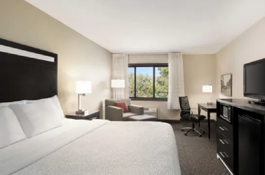 Comfort Suites Lake Geneva East Hotels in Walworth County