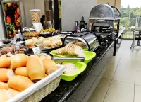Vivendas Hotel - พร้อมอาหารเช้า