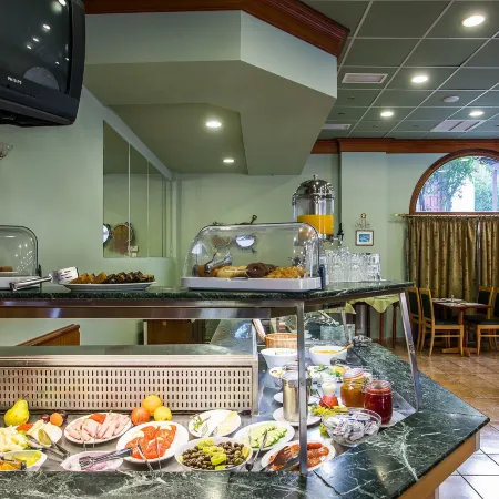 Paradise Inn