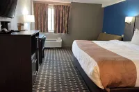 Quality Inn & Suites Louisville East Các khách sạn ở Hurstbourne