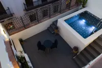Welldone Placentines - Private Pools