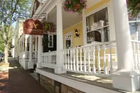Almondy Inn