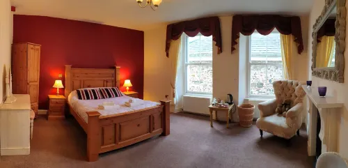 Station House, Dartmoor and Coast Located, Village Centre Hotel - Pet Friendly