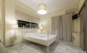 Denise Studios and Apartments