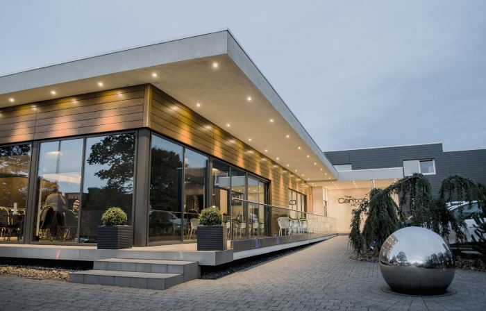Carlton Hotel