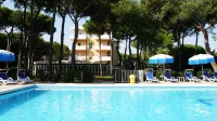 Aparthotel la Pineta - Pool