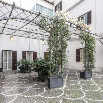 Raeli Hotel Lazio Отели рядом с достопримечательностью «Улица Виа-Маргутта»