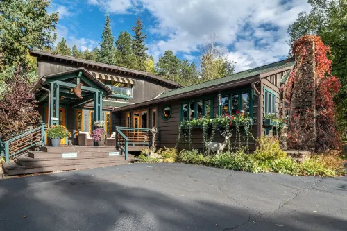 Highland Haven Creekside Inn Hotels in Evergreen